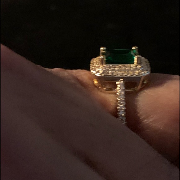 Jewelry - Ring